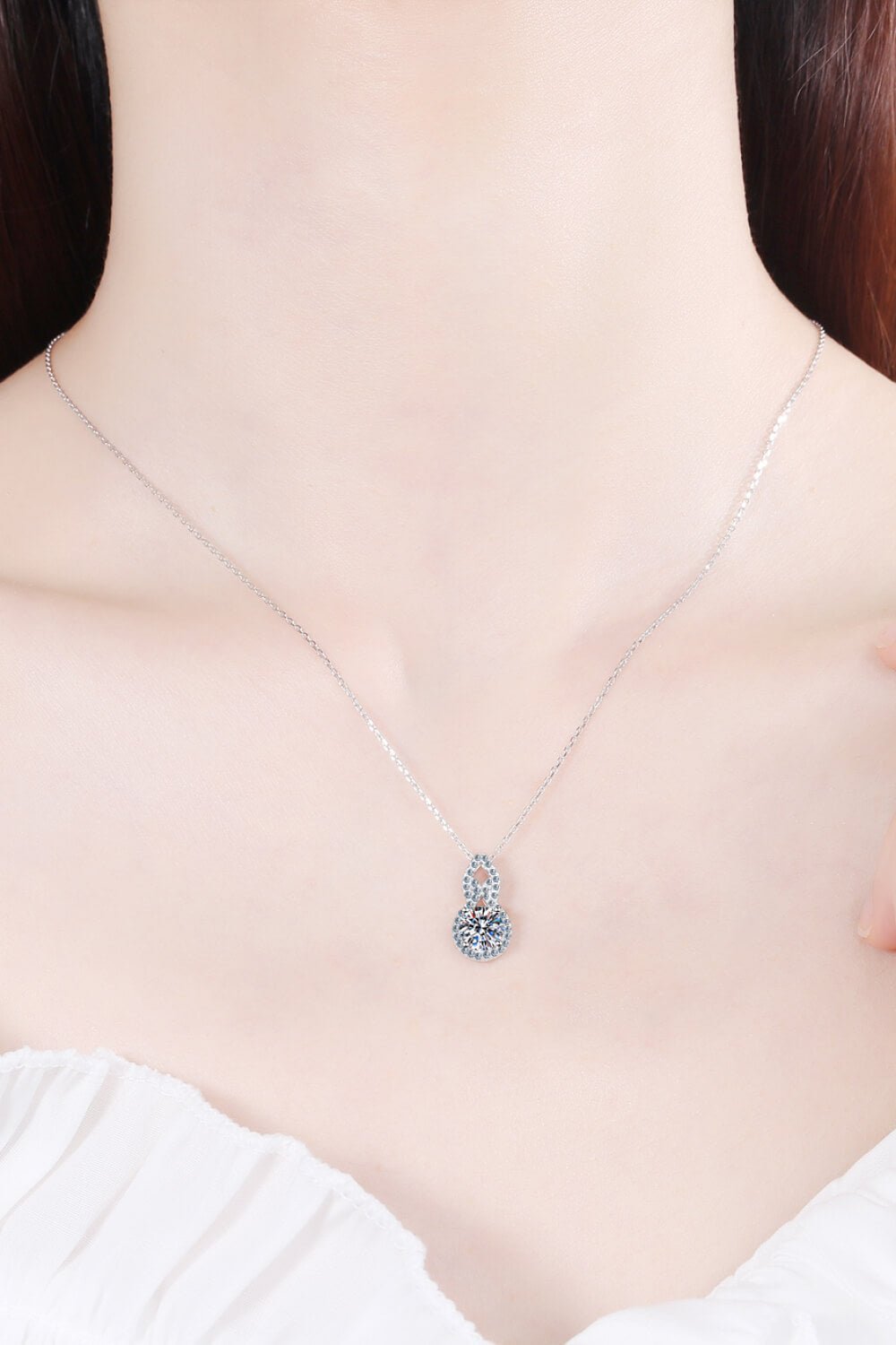 1 Carat Moissanite Pendant Necklace - Analia's Boutiques